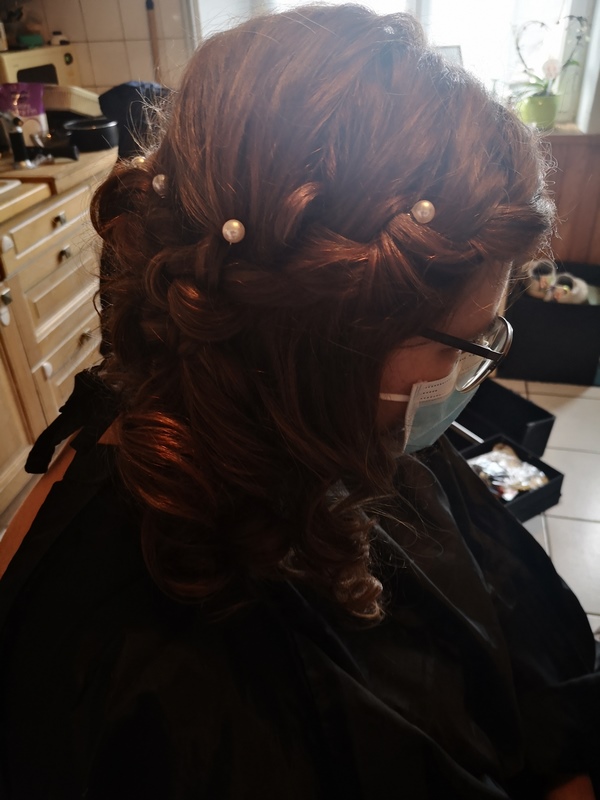 Coiffure réalisée par Émilie à domicile