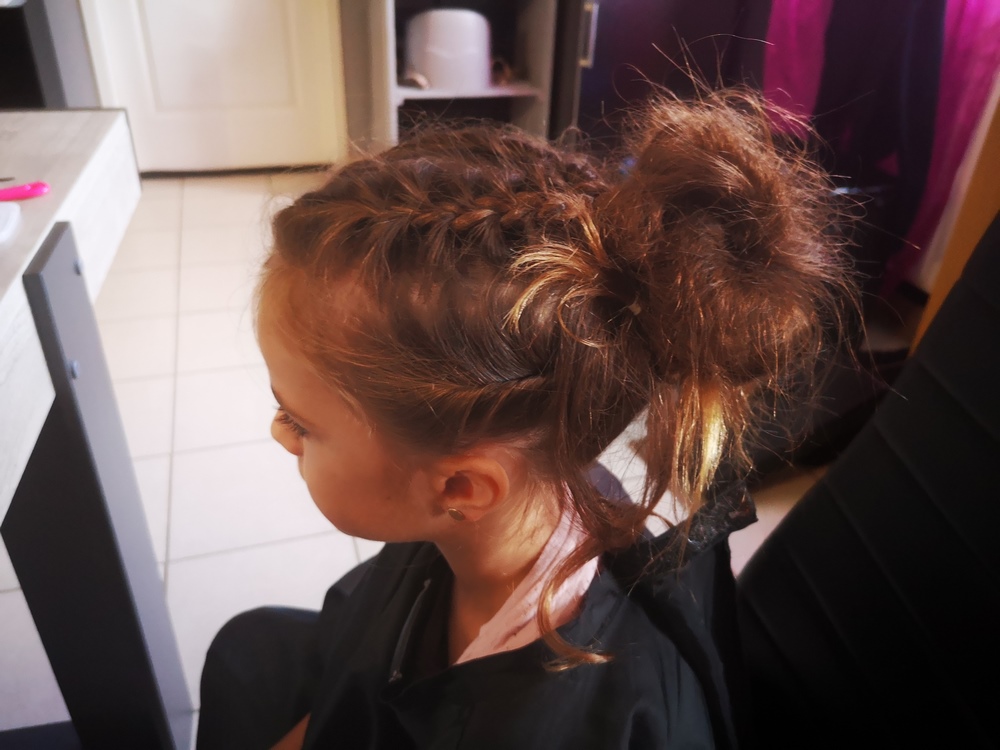 Coiffure réalisée par Émilie à domicile