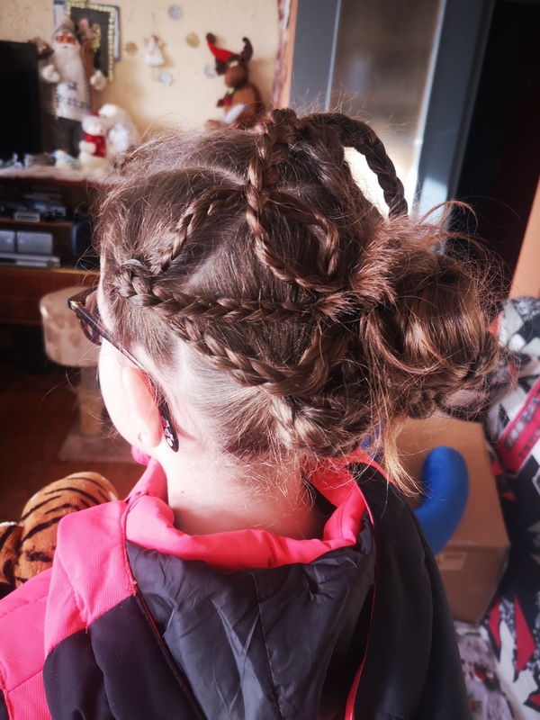 Coiffure réalisée par Émilie à domicile